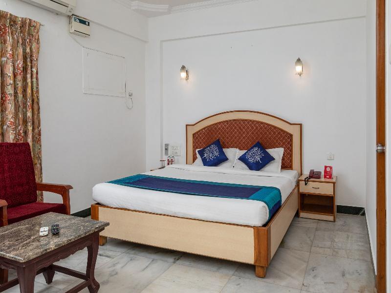 Mount Heera Hotel Madras Buitenkant foto