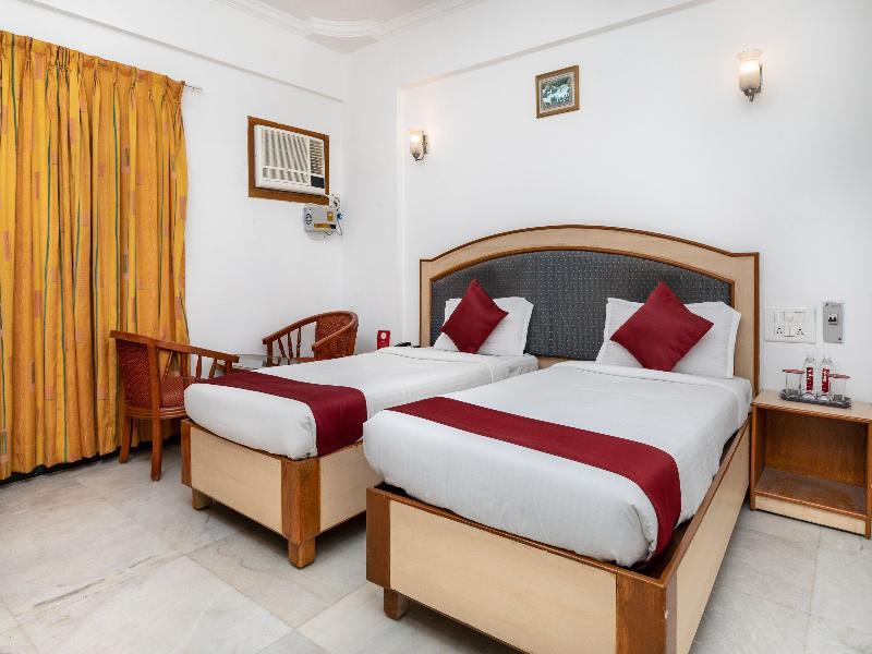 Mount Heera Hotel Madras Buitenkant foto