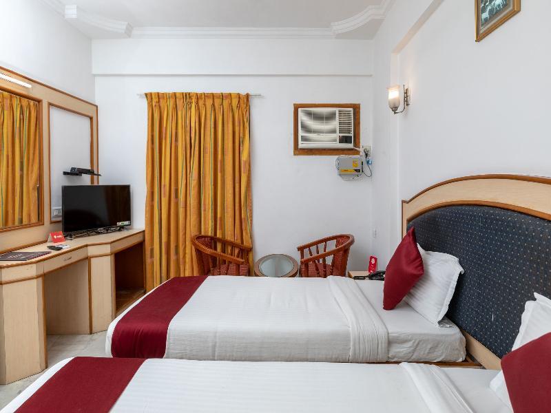 Mount Heera Hotel Madras Buitenkant foto