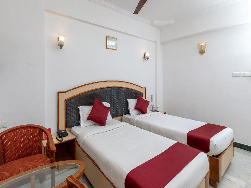Mount Heera Hotel Madras Buitenkant foto